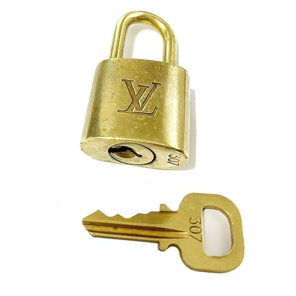 Authentic LOUIS VUITTON LV 10 SET PADLOCK KEY BAG CHARM CADENA GOLD-PLATED - Picture 3 of 4